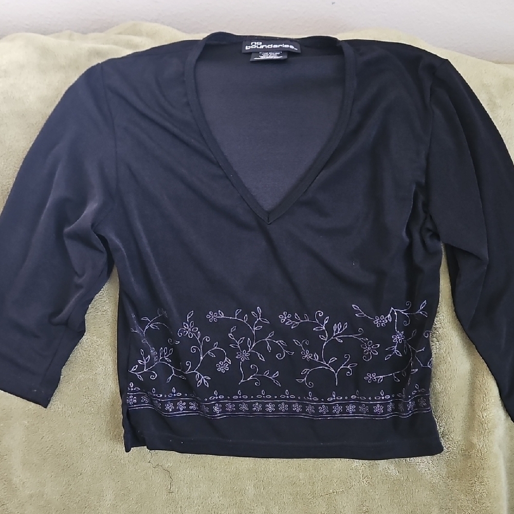Elegant Black V-Neck Top with Purple Floral Design